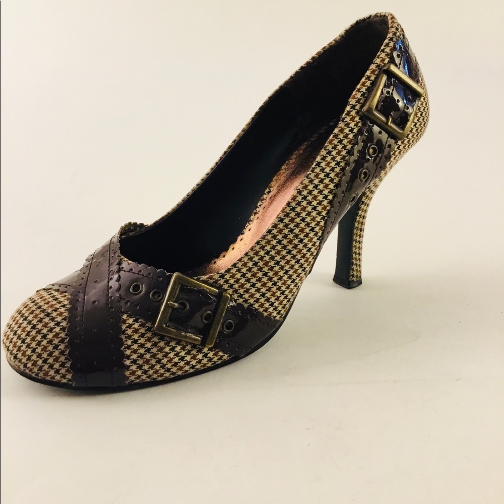 Wild Diva Brown Houndstooth Heels